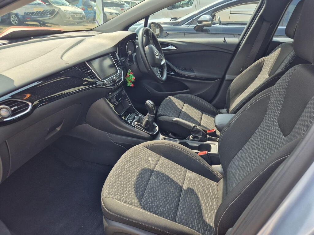 Vauxhall Astra photo 14