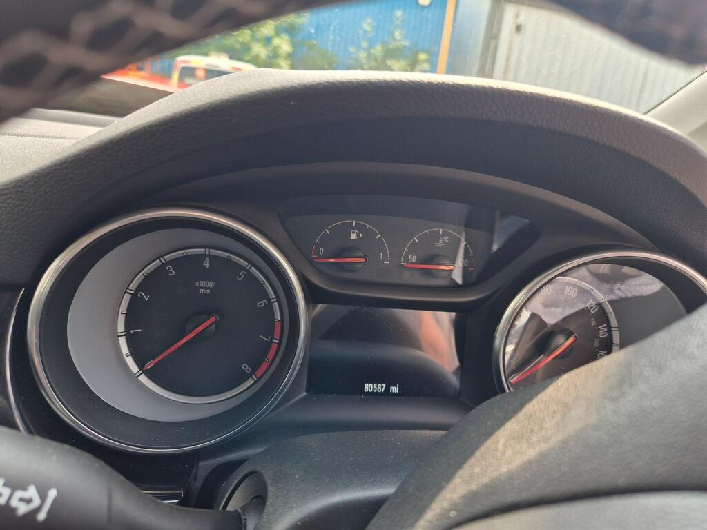 Vauxhall Astra photo 16