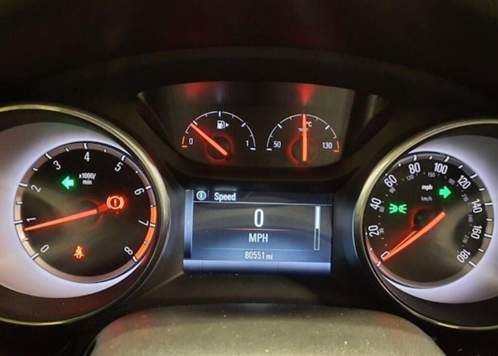 Vauxhall Astra photo 2