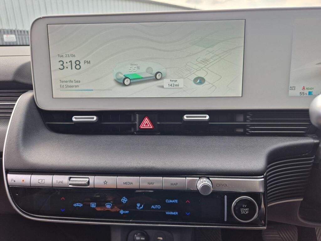 Hyundai IONIQ photo 16