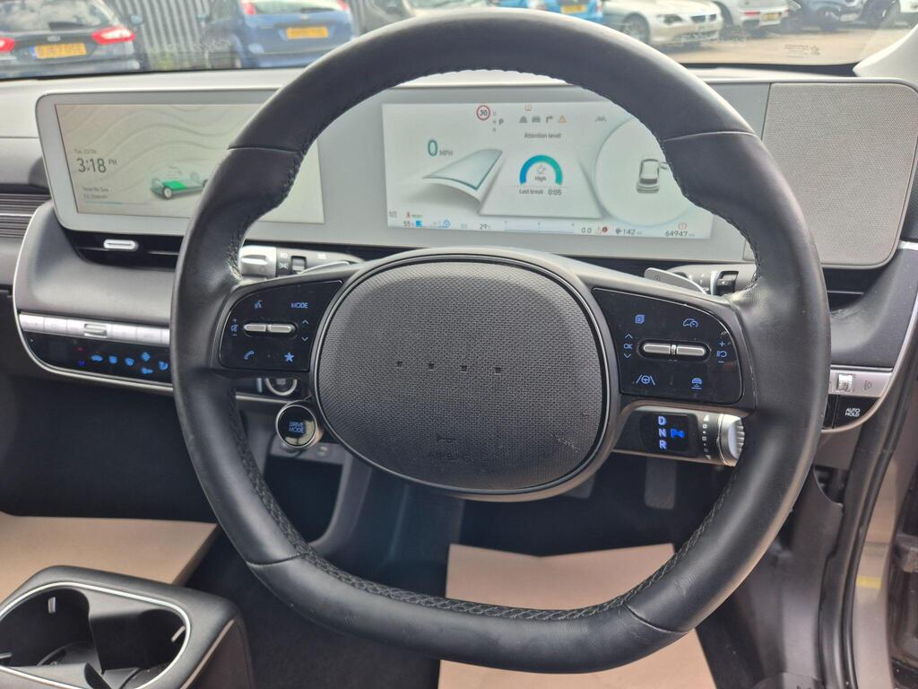 Hyundai IONIQ photo 23