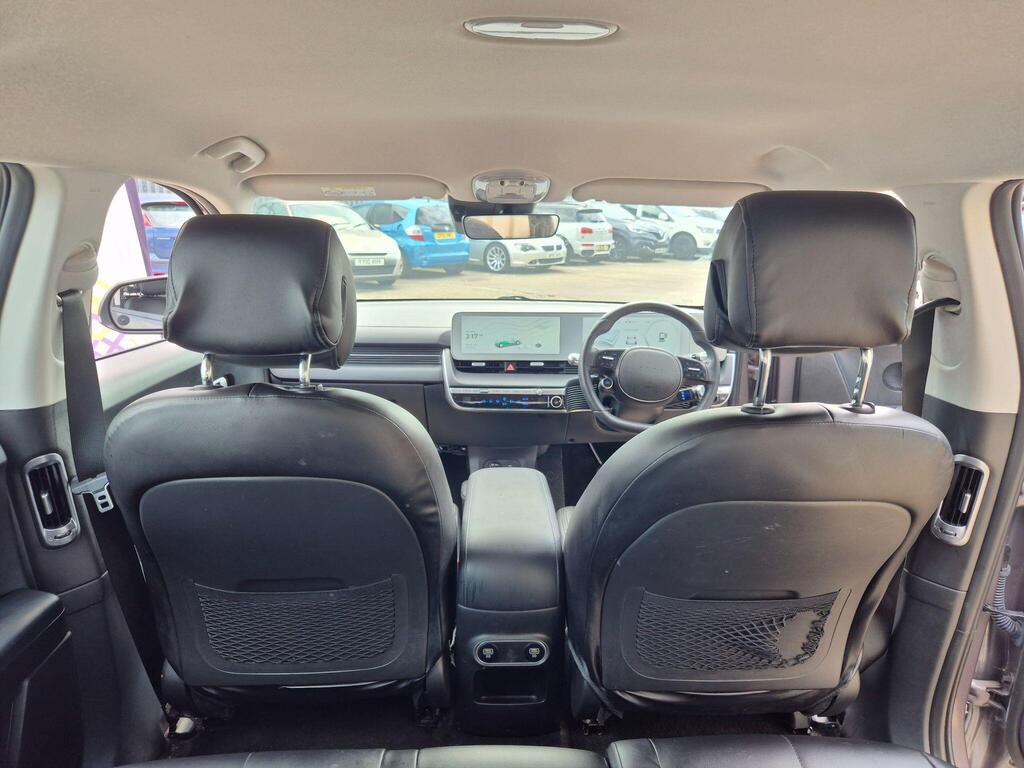 Hyundai IONIQ photo 25