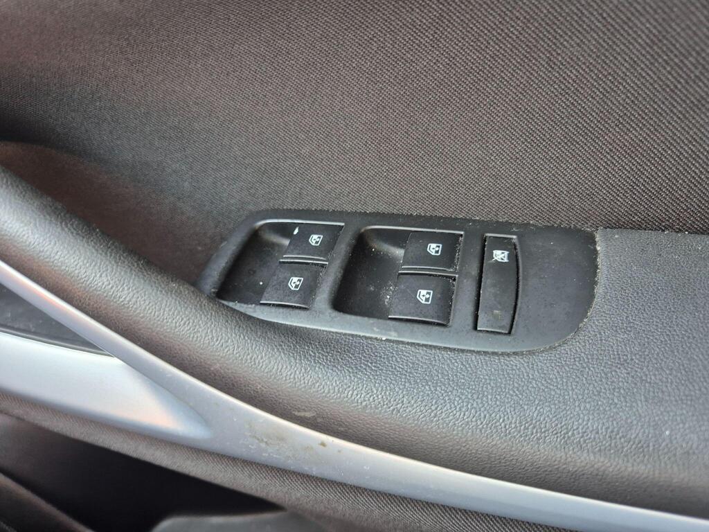 Vauxhall Zafira photo 16