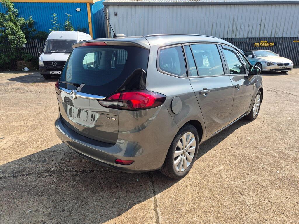 Vauxhall Zafira photo 8