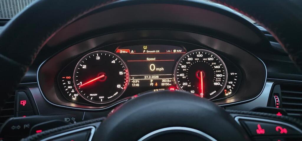 Audi A6 Saloon photo 5