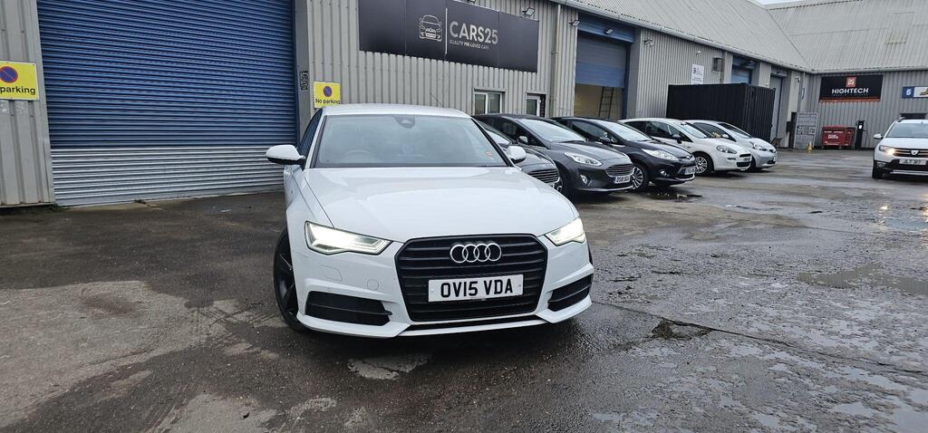 Audi A6 Saloon photo 12