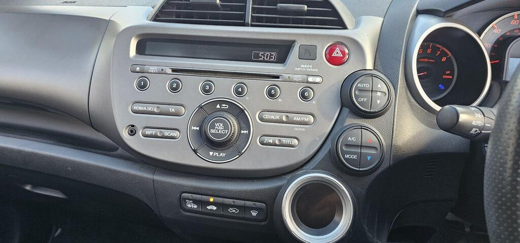 Honda Jazz photo 11