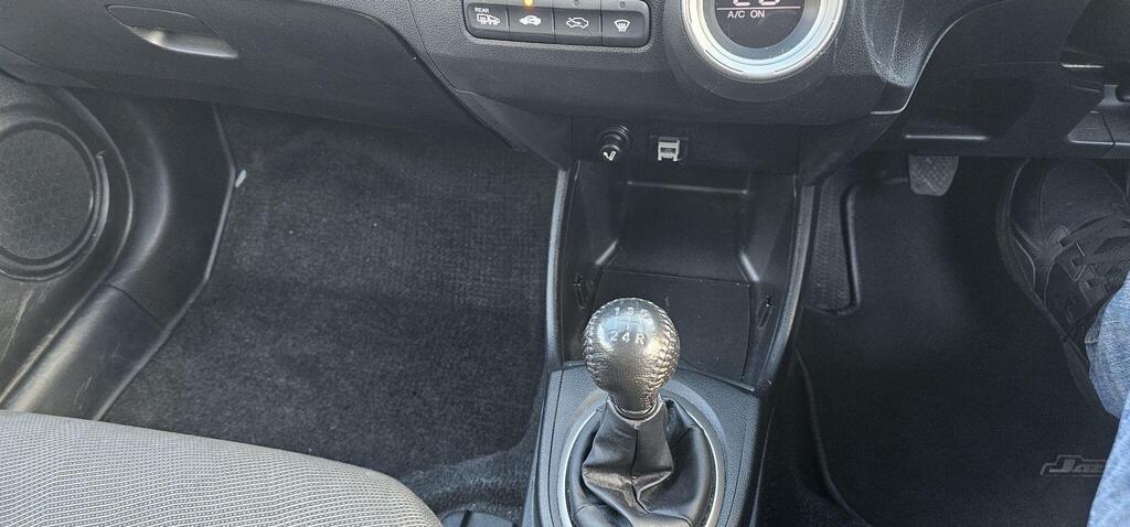 Honda Jazz photo 15