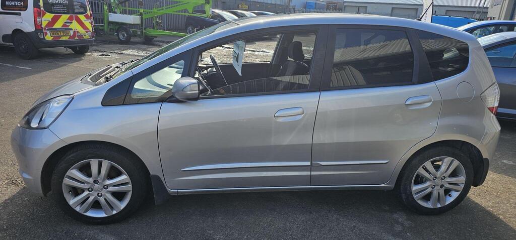 Honda Jazz photo 16