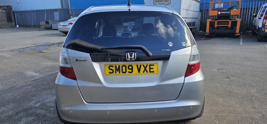 Honda Jazz photo 18