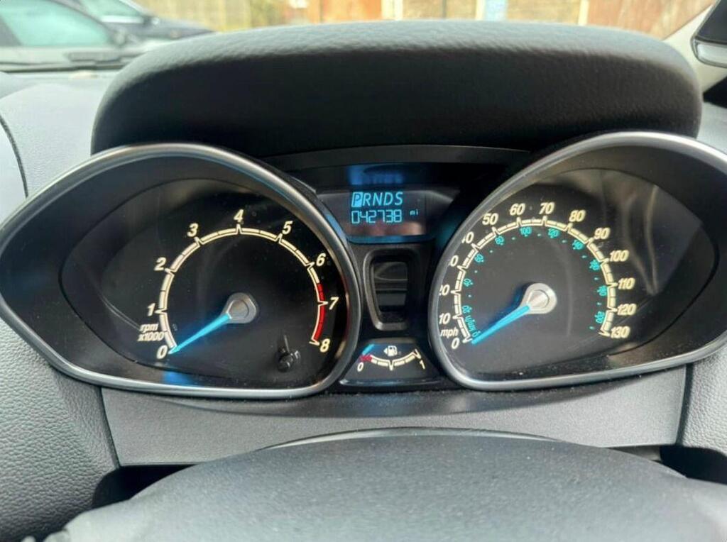 Ford B-Max photo 18