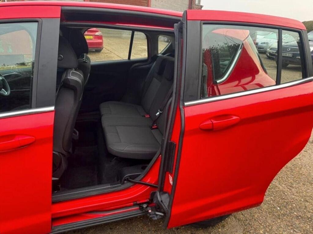 Ford B-Max photo 8